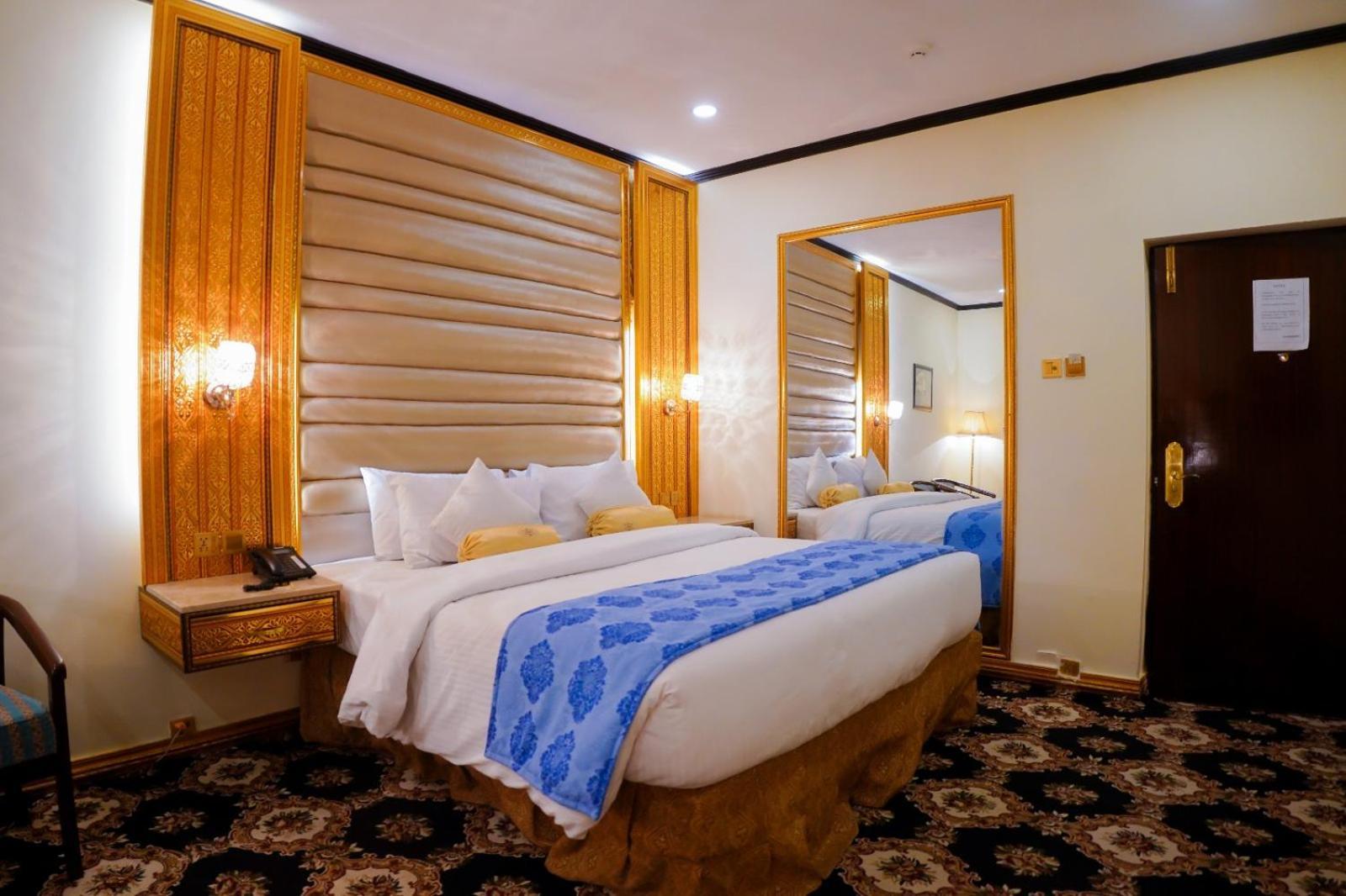 Indus Hotel 하이데라바드 외부 사진