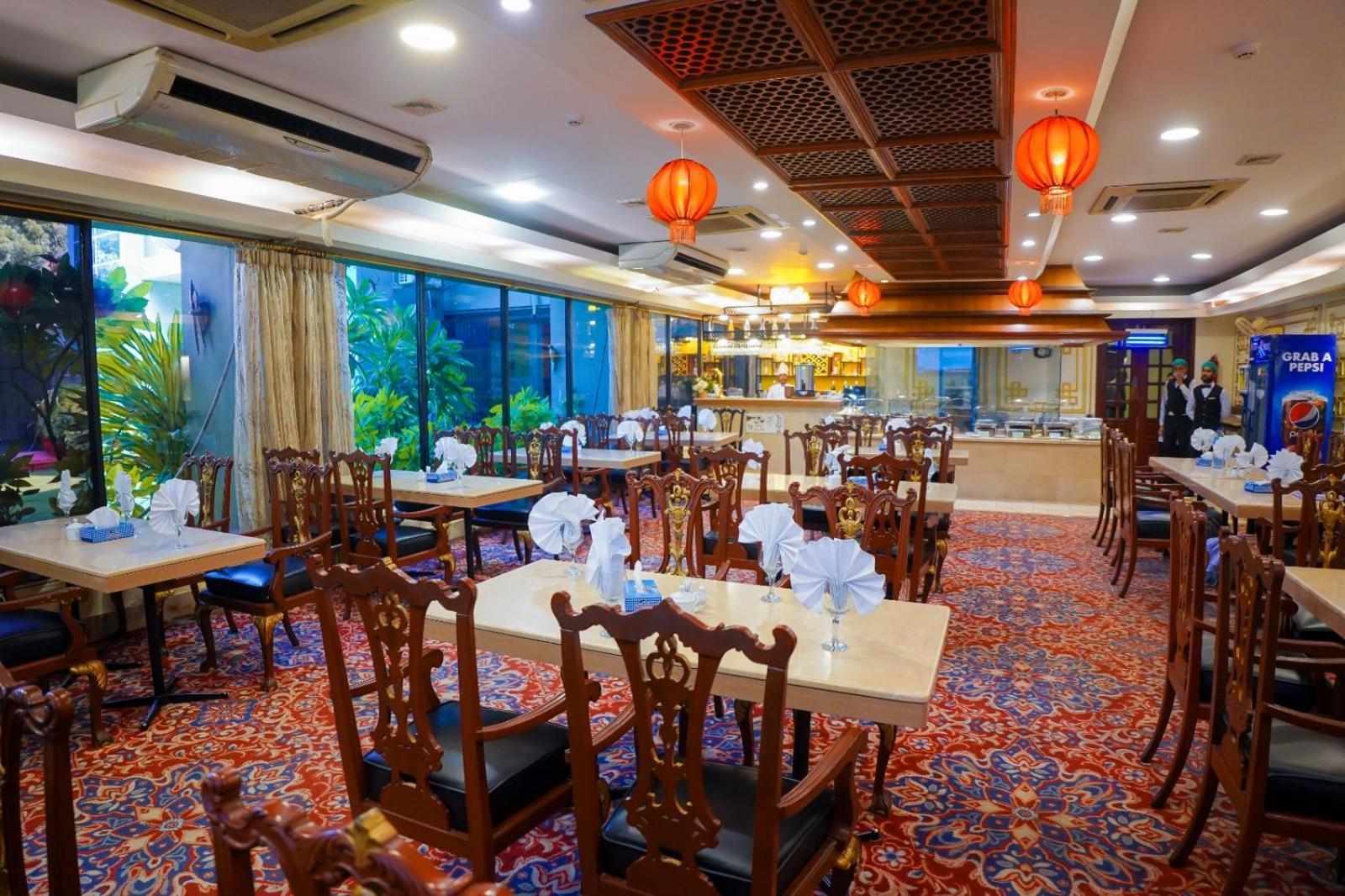 Indus Hotel 하이데라바드 외부 사진