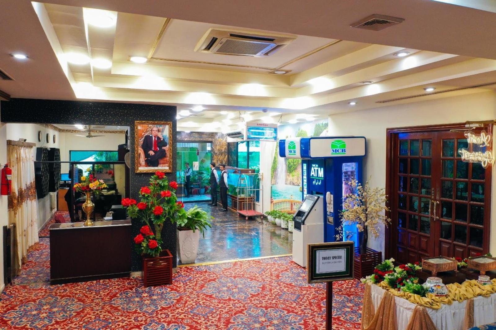 Indus Hotel 하이데라바드 외부 사진