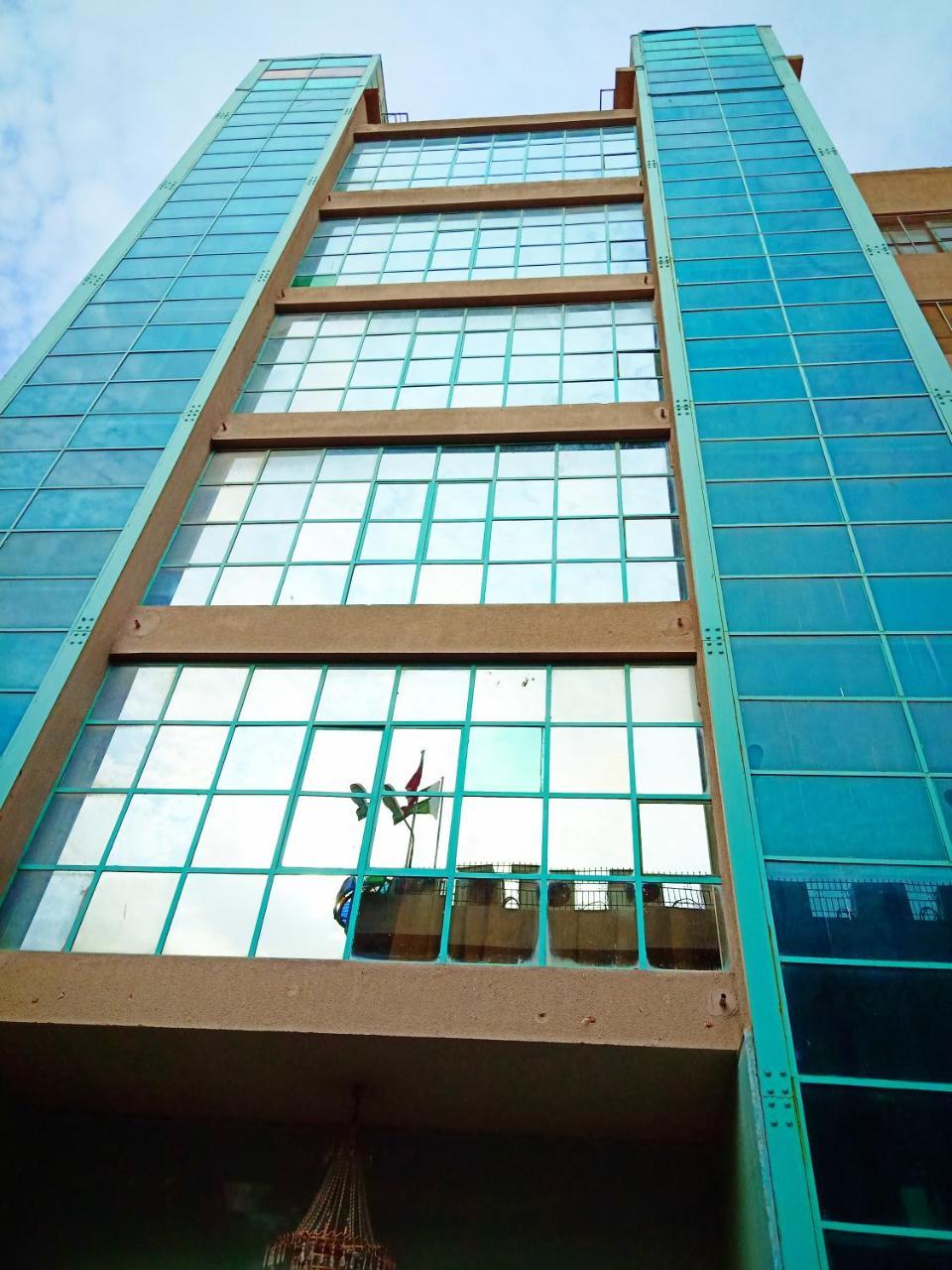 Indus Hotel 하이데라바드 외부 사진